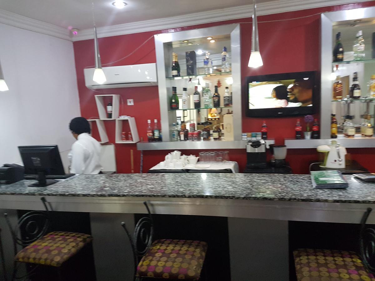 Adna Hotel Limited Лаґос Екстер'єр фото